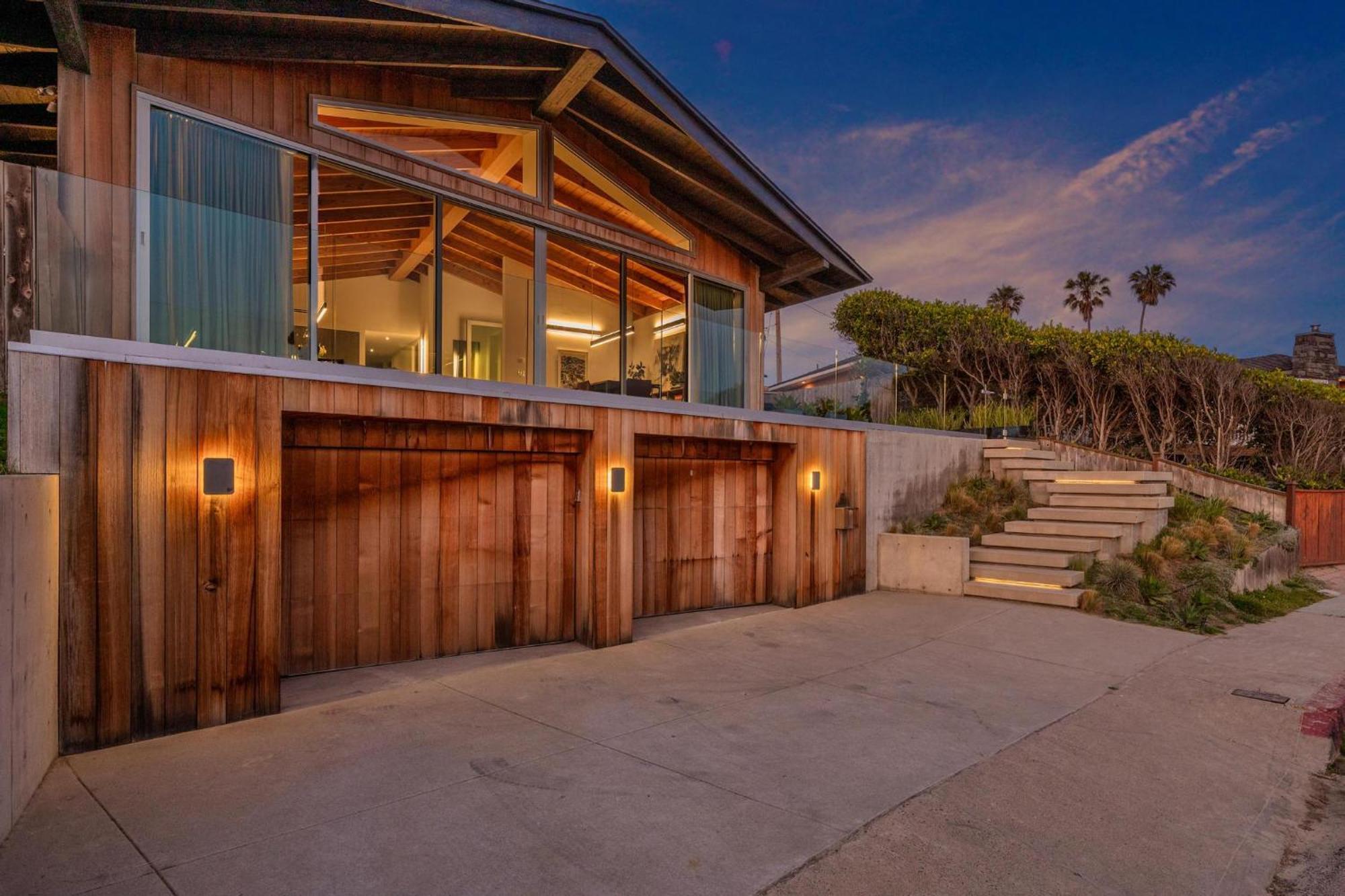 B5407 Beachfront Modern Holiday home San Diego